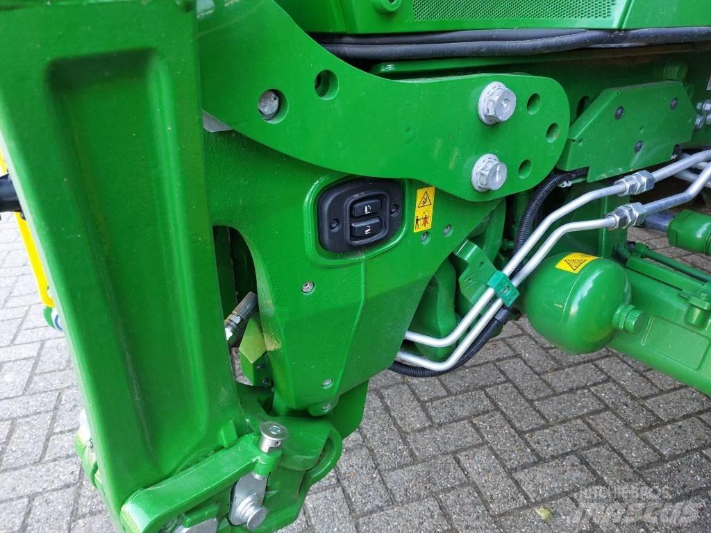 John Deere 6R150 Traktoren