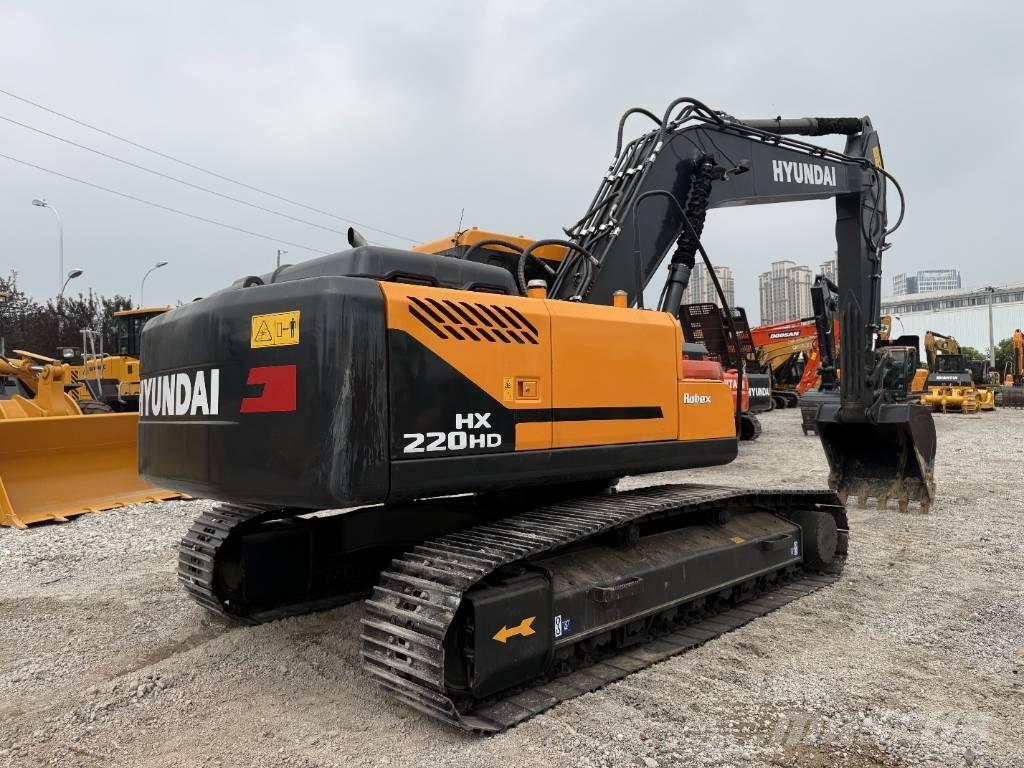 Hyundai HX 220 Raupenbagger