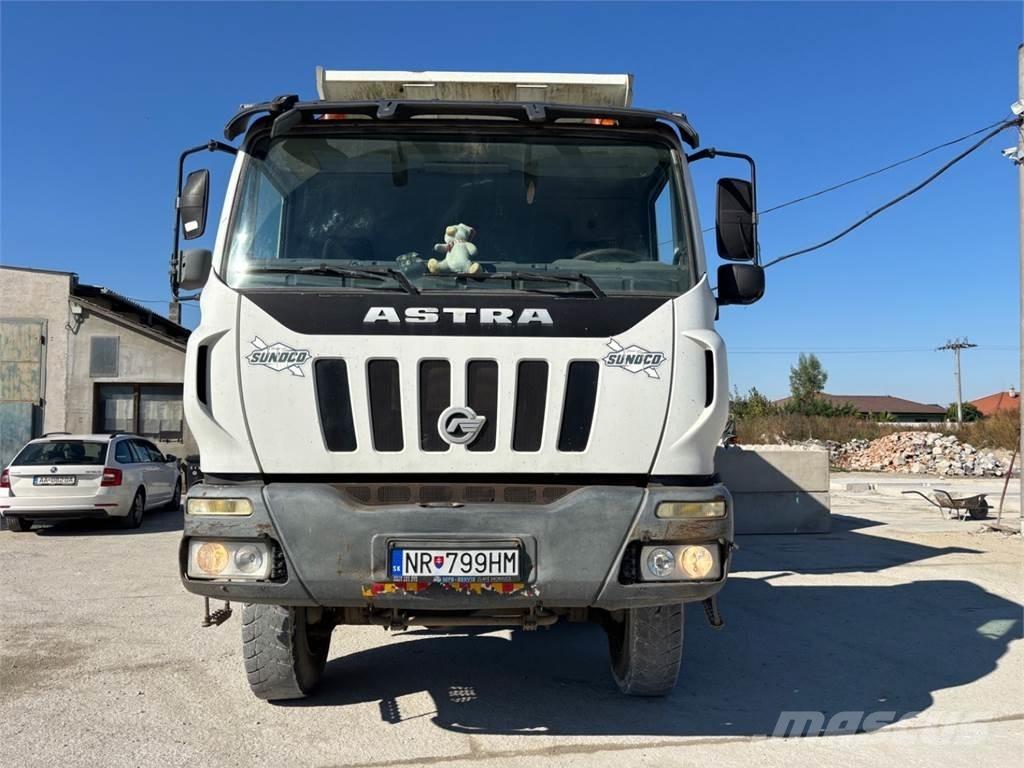 Astra HD8 8X6 Kipper