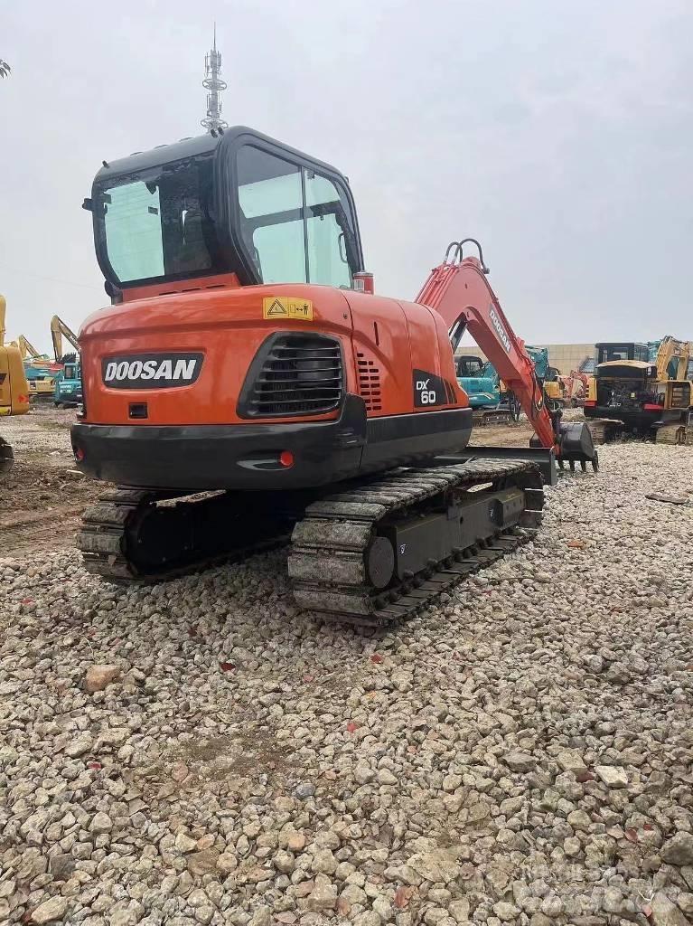 Doosan DX60 Minibagger < 7t