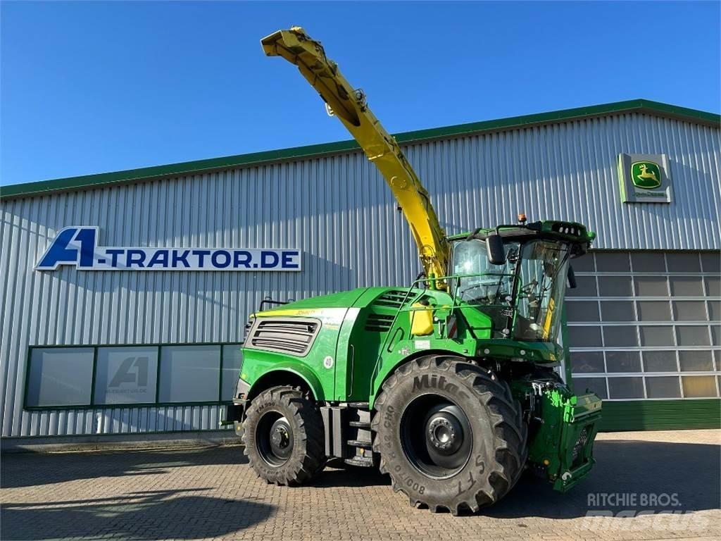 John Deere 8400i Feldhäcksler