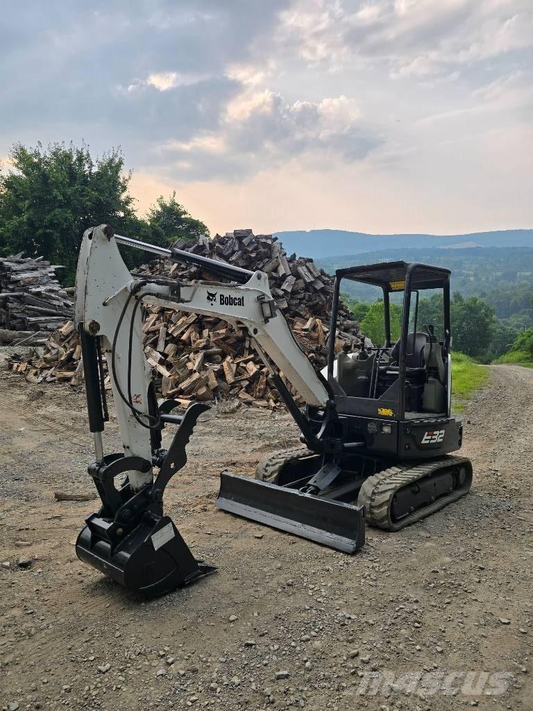 Bobcat E 32 Minibagger < 7t