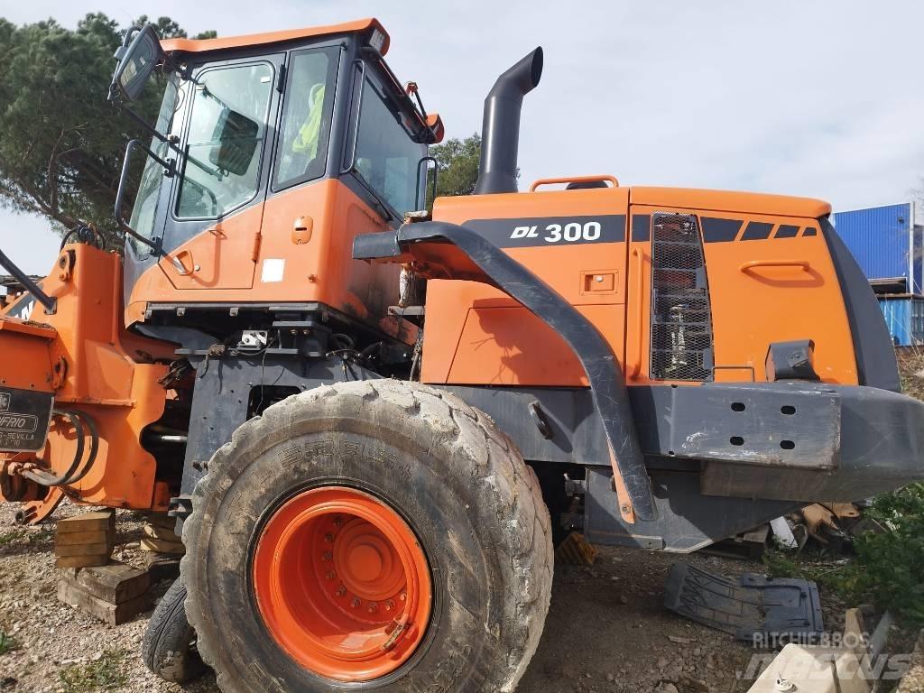 Doosan DL 300-3 Radlader