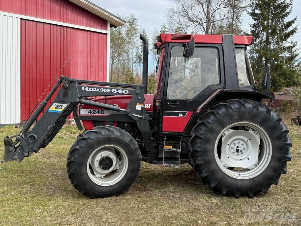 Case IH 4240 Traktoren