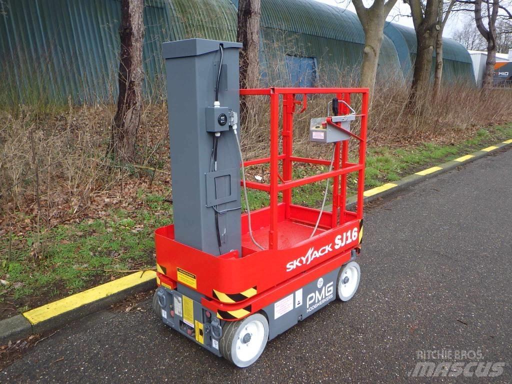 SkyJack SJ16 Personenaufzüge