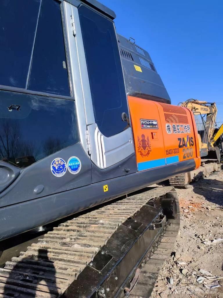 Hitachi ZX 200 Raupenbagger