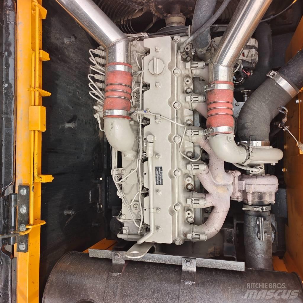 Hyundai 330LC-9T Raupenbagger