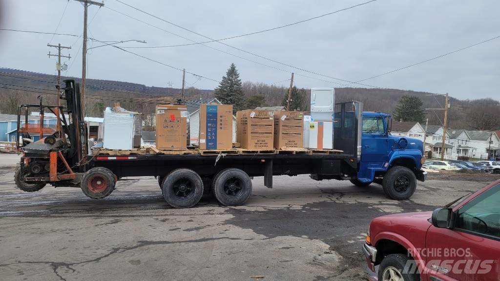 Ford F9000 Pritschenwagen/Pritschenwagen mit Seitenklappe