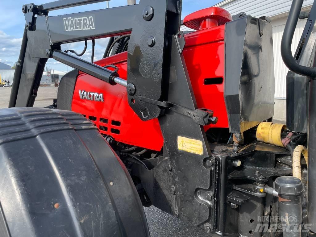 Valtra X 120 Traktoren