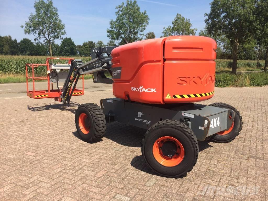 SkyJack SJ 46 AJ Gelenkteleskoparbeitsbühnen