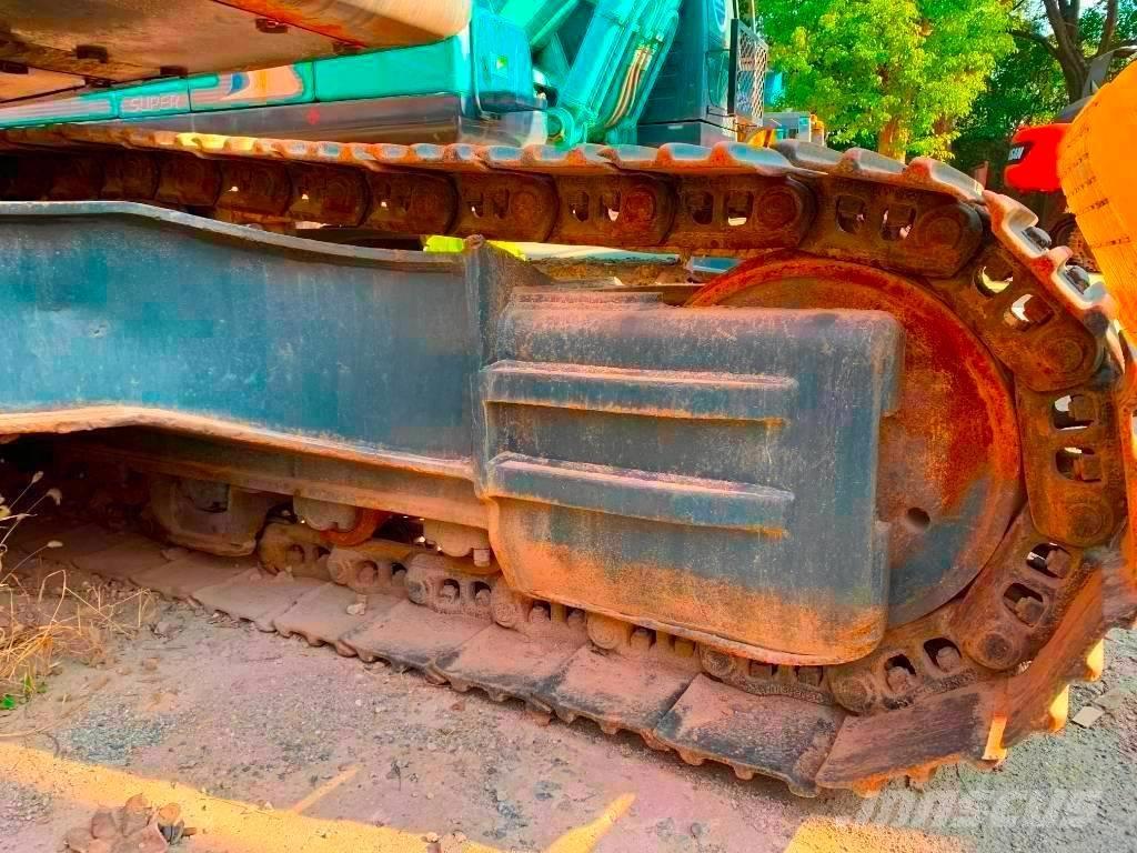 Hyundai 305LC-9T Raupenbagger
