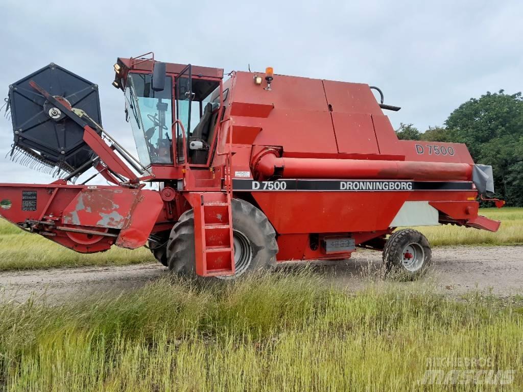 Dronningborg D 7500 Mähdrescher