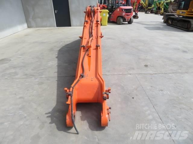 Daewoo DX 225 LC Chassis