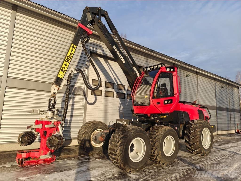 Komatsu 911 Harvester