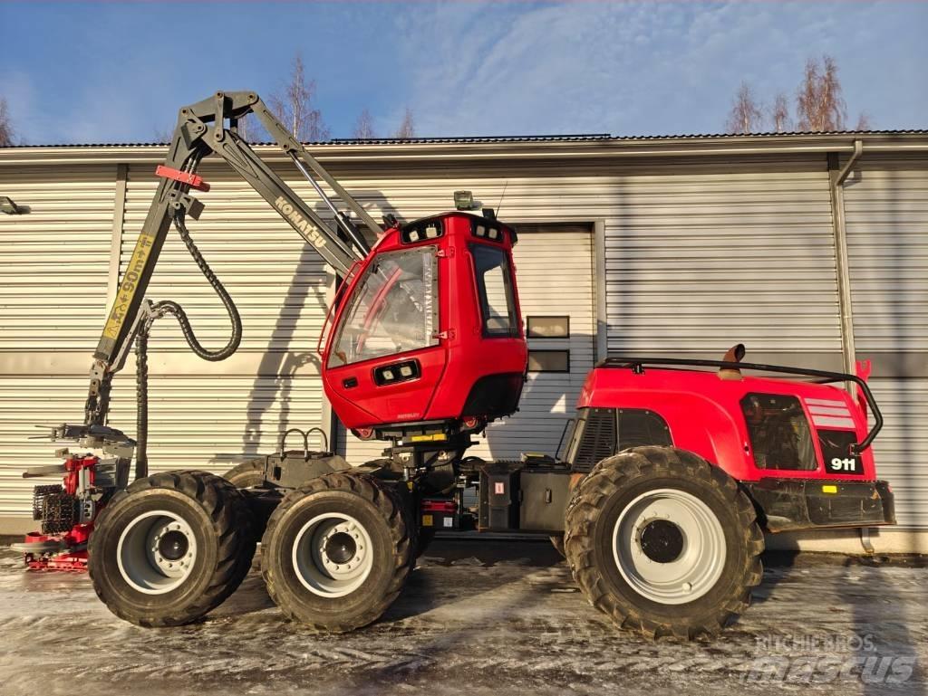 Komatsu 911 Harvester