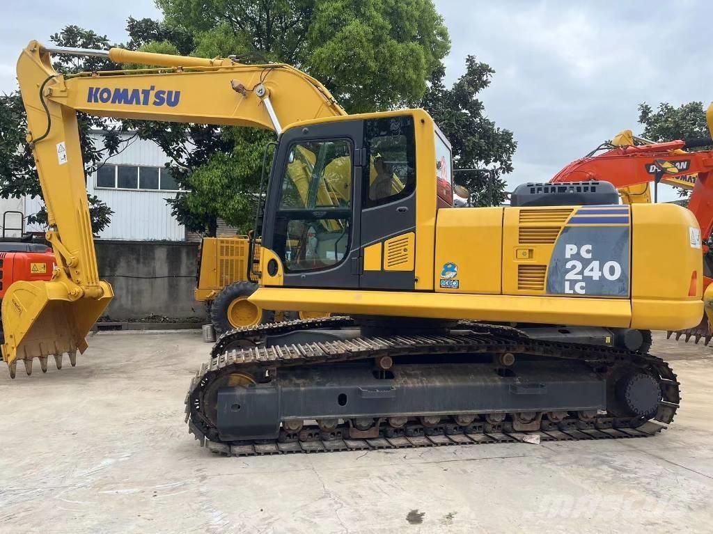 Komatsu PC 240 LC Raupenbagger