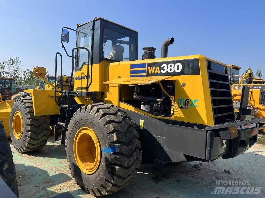 Komatsu WA 380 Radlader