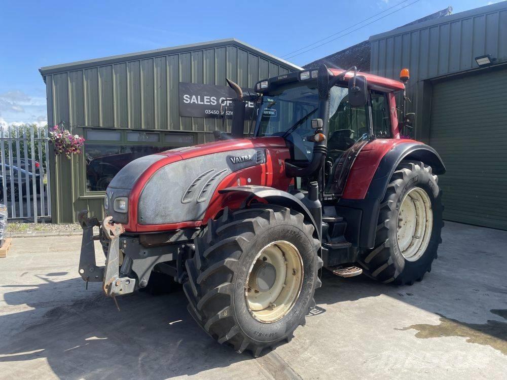 Valtra T 202 Versu Traktoren