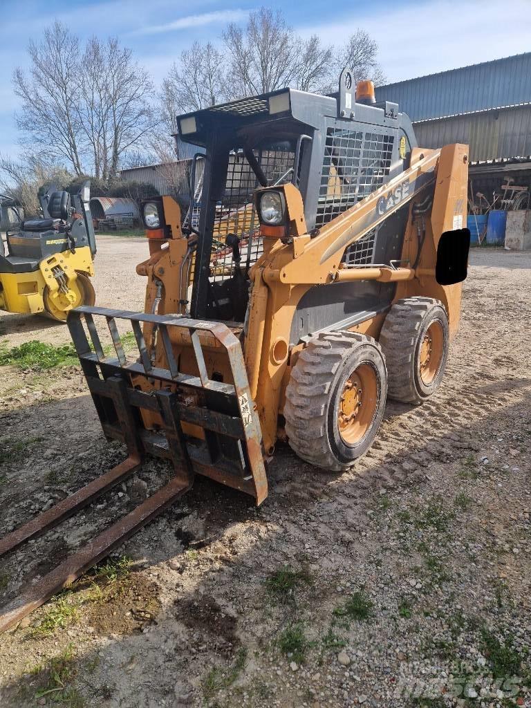 CASE 410 Kompaktlader