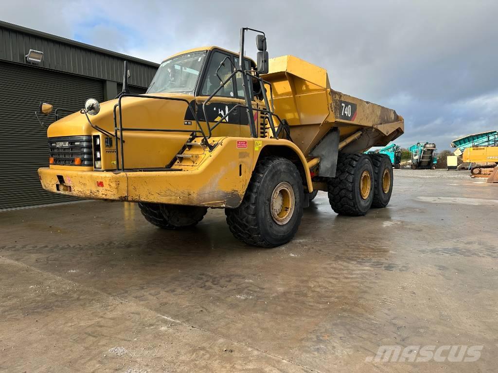 CAT 740C Dumper - Knickgelenk