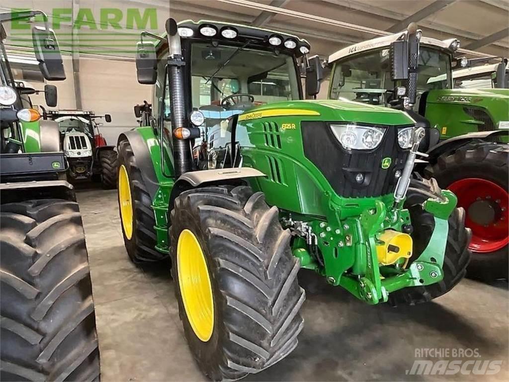 John Deere 6125 r Traktoren