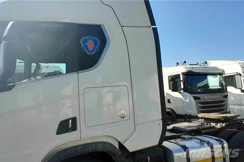 Scania R560 Andere Fahrzeuge