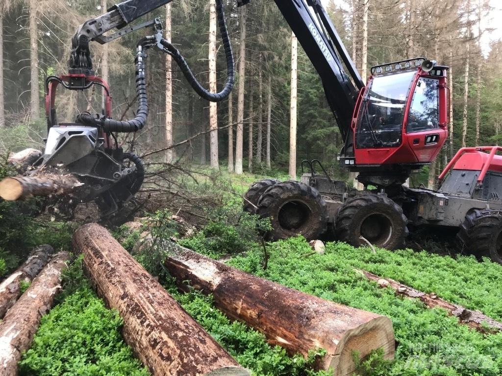Komatsu 931XC Harvester
