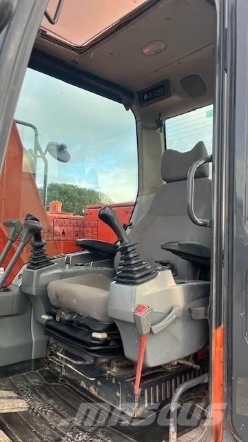 Doosan DX 140 LCR-3 Raupenbagger