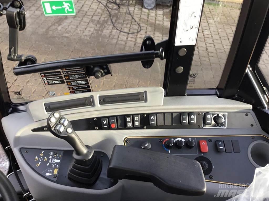 JCB TM 220 Agri Teleskopbühnen