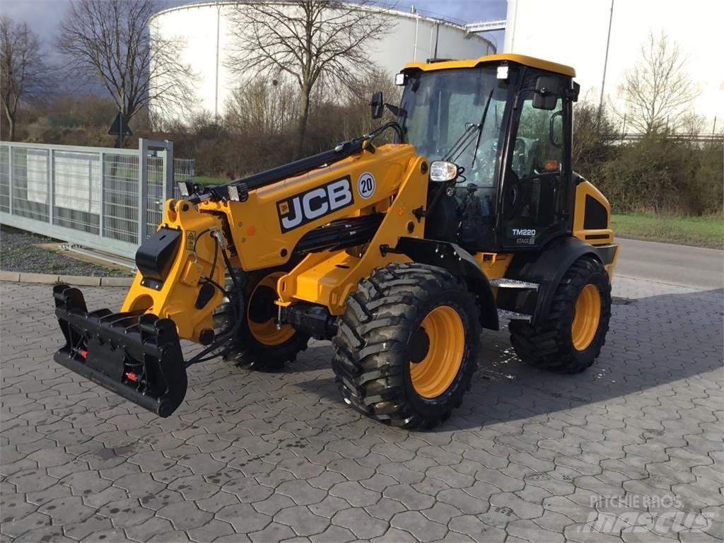 JCB TM 220 Agri Teleskopbühnen