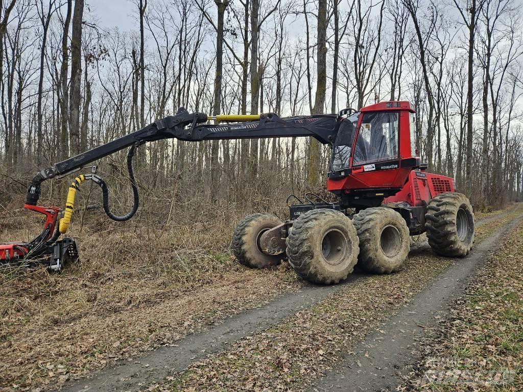 Komatsu 941 Harvester