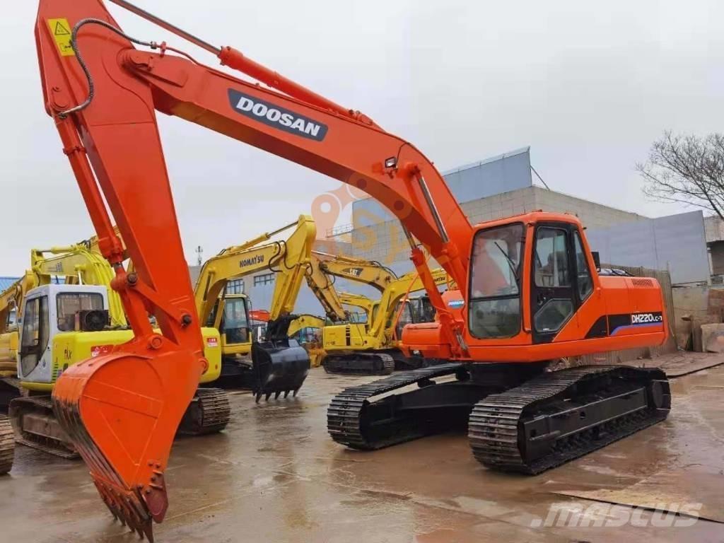 Doosan DX 225 LCA Raupenbagger