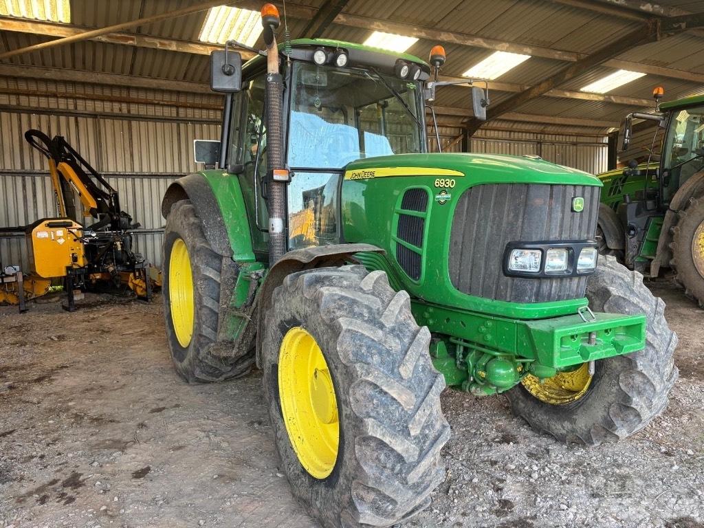 John Deere 6930 Traktoren