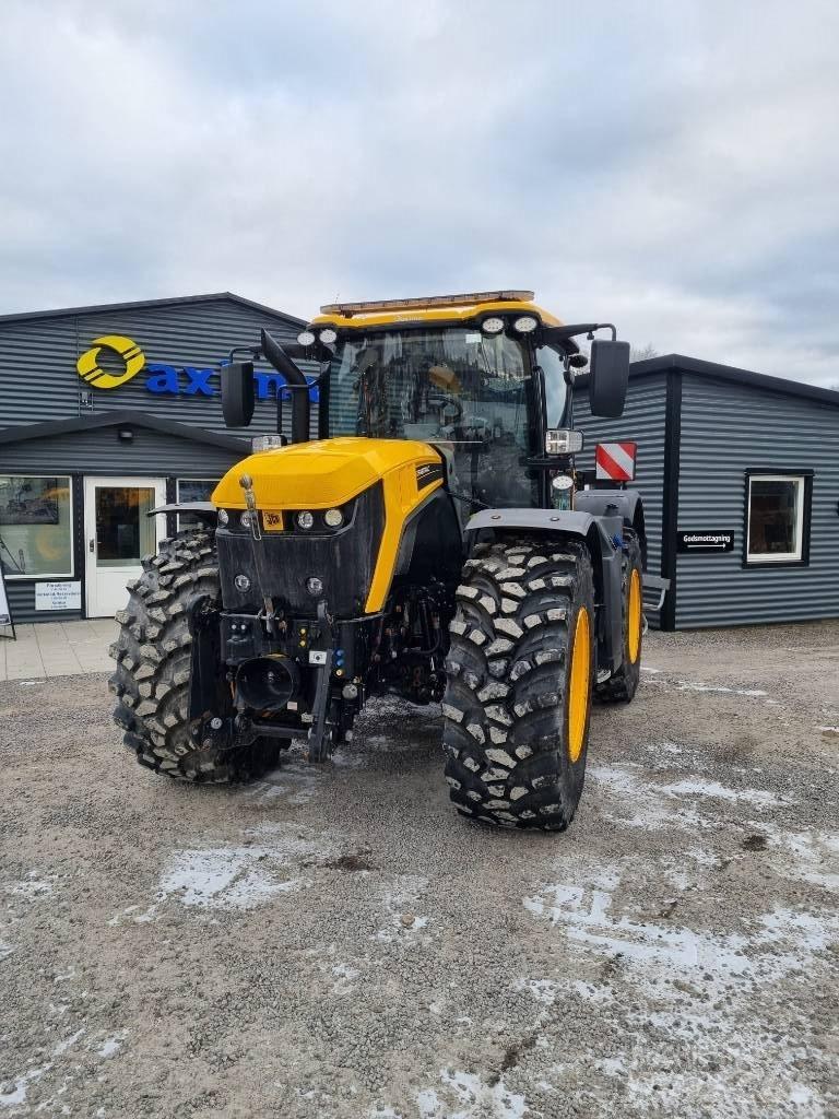 JCB Fastrac 4220 Traktoren