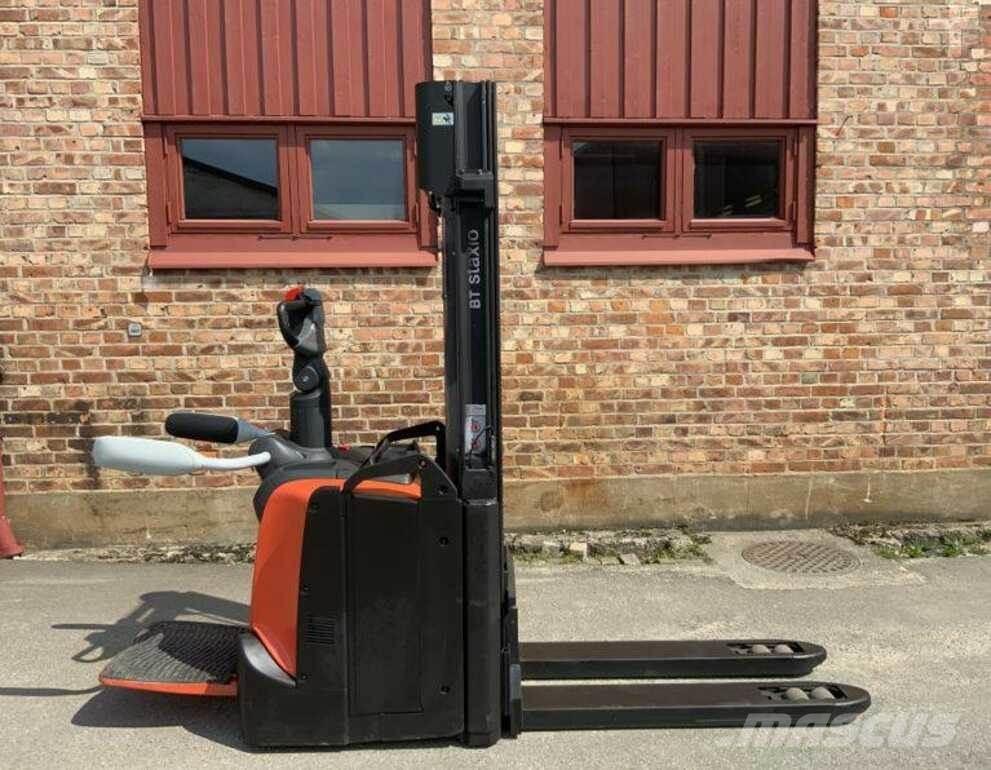 BT SPE 120 L Zelfrijdende stapelaars