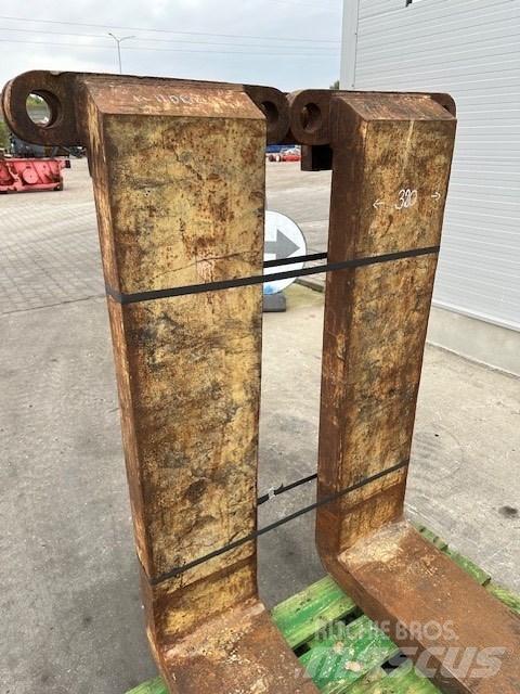 CAT 25-30 ton /988 Gabeln