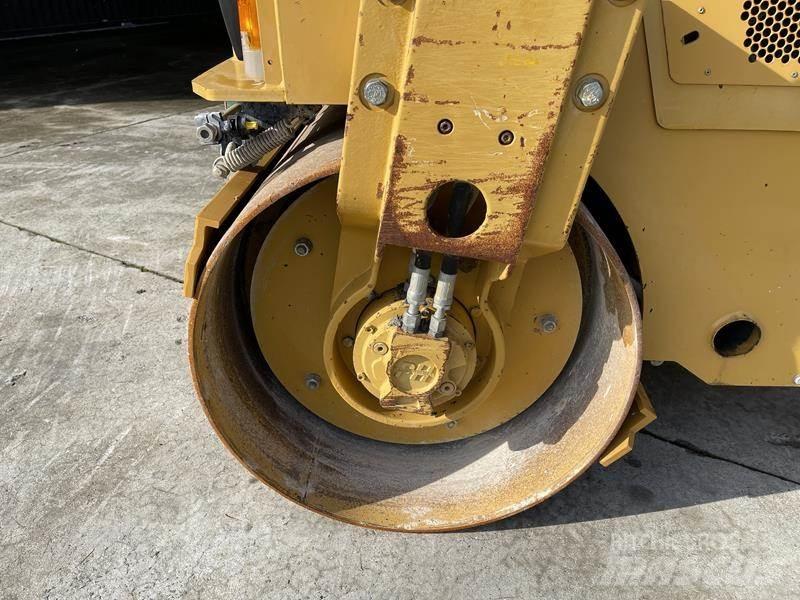 CAT CB 24 Tandemwalzen