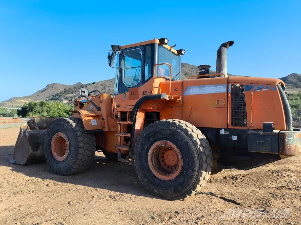 Doosan DL 300 Radlader
