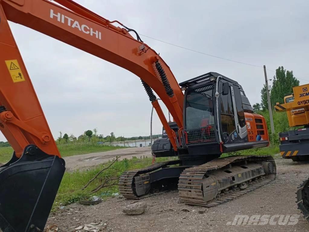 Hitachi ZX210 Raupenbagger