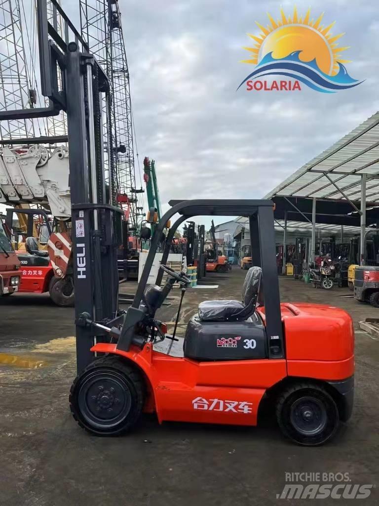Heli CPCD 30 Diesel heftrucks