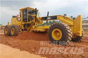 CAT  16H Grader