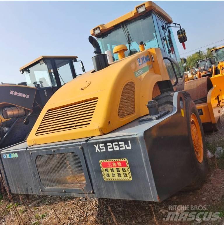 XCMG XS 263 J Walzenzüge