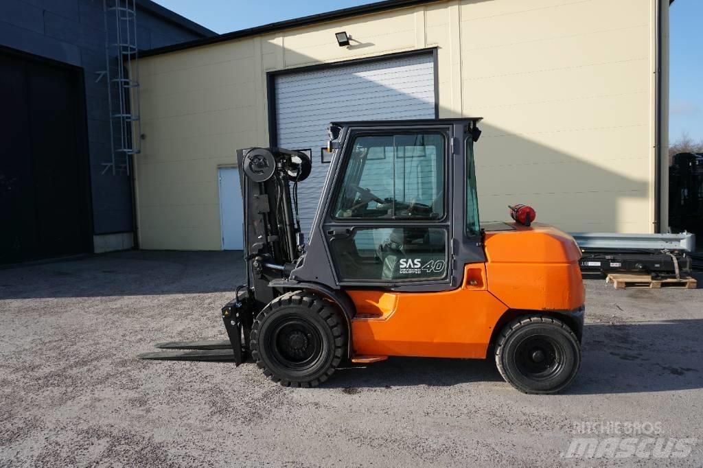 Toyota 42-7FD40 Diesel heftrucks