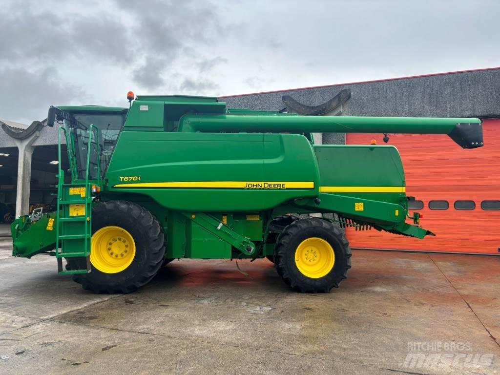 John Deere T 670 i Mähdrescher