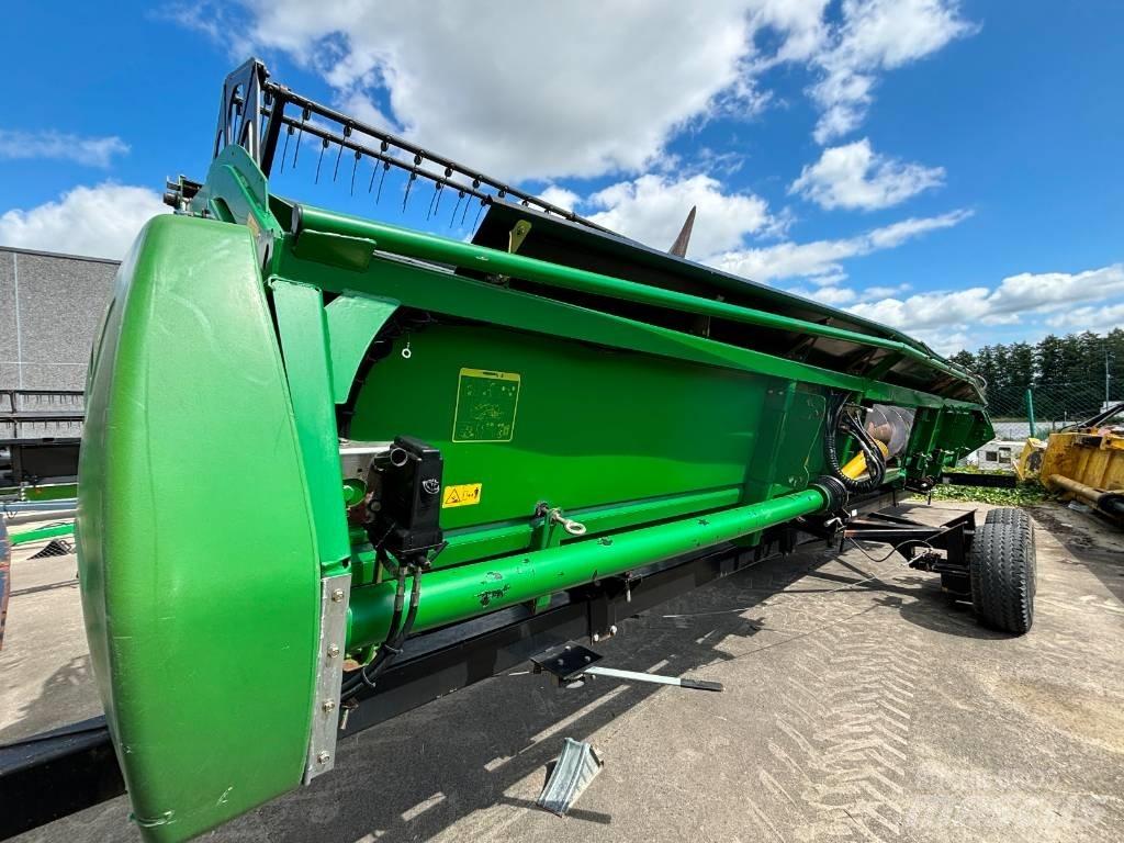 John Deere T 670 i Mähdrescher