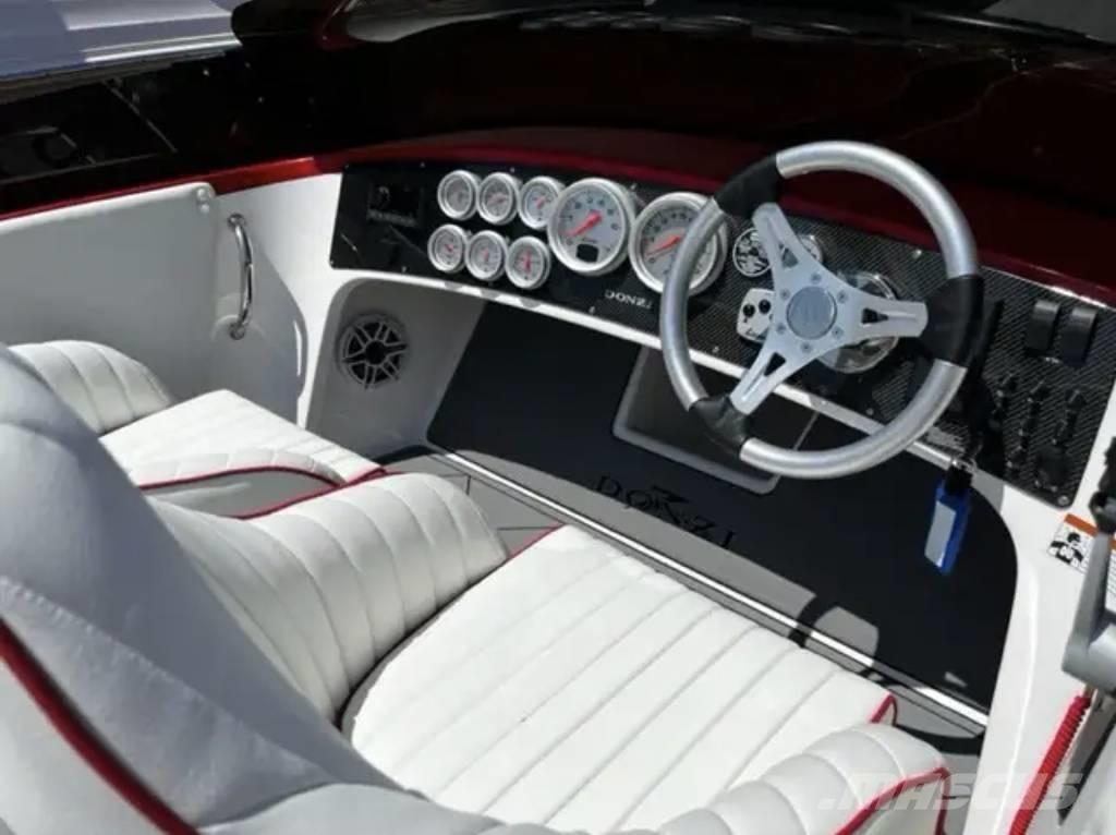 Donzi Classic 22 Boote / Prahme