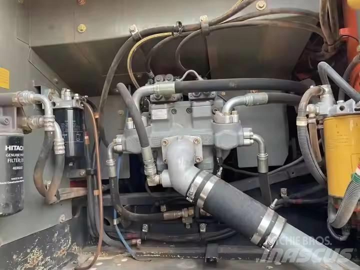 Hitachi ZX 250 Raupenbagger