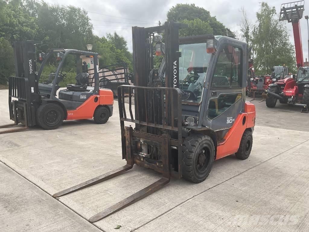 Toyota 02-8 FDF 30 Diesel heftrucks