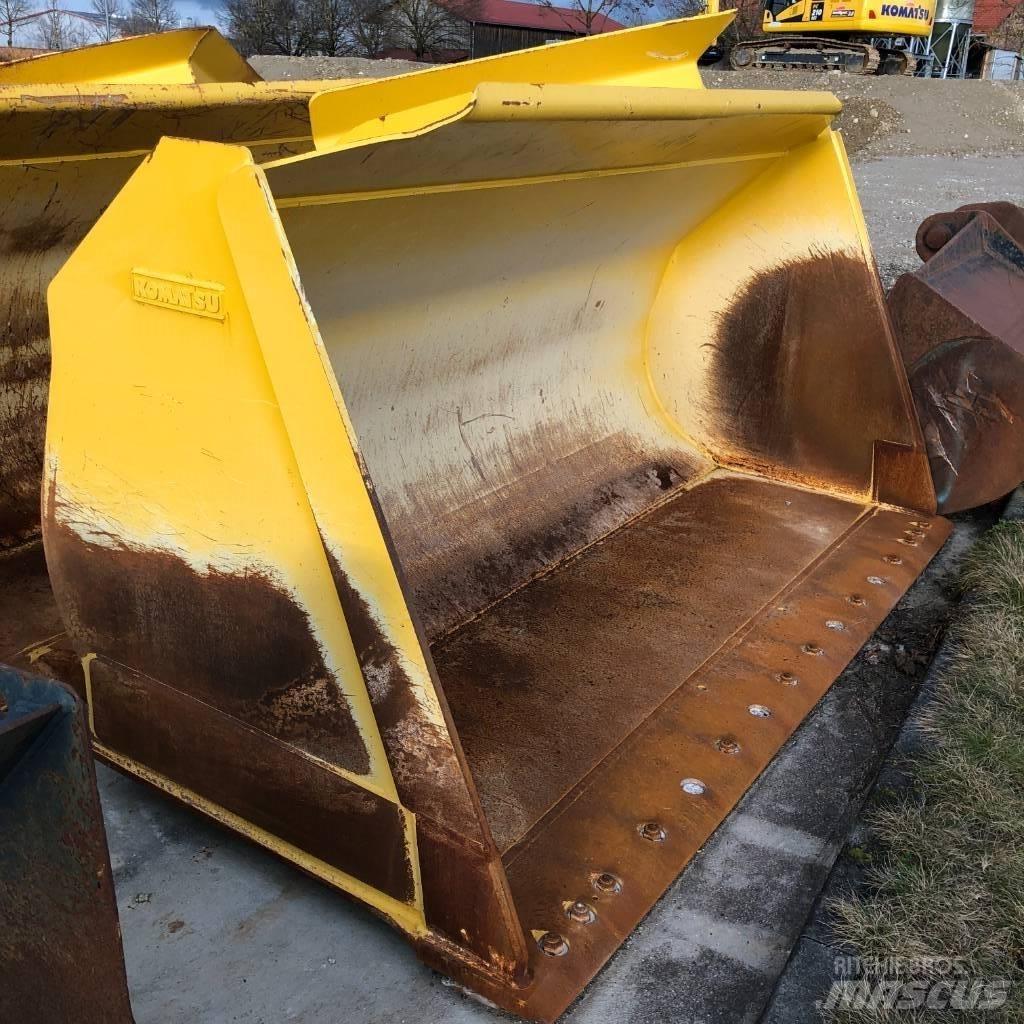 Komatsu WA470-8 Radlader