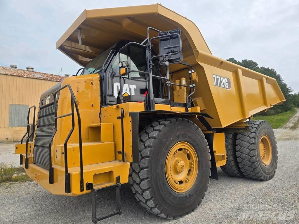 CAT 772G Dumper - Knickgelenk